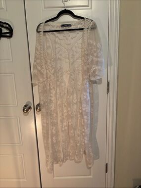 Embroidered Sheer Duster Kimono - Cream  Size M/L